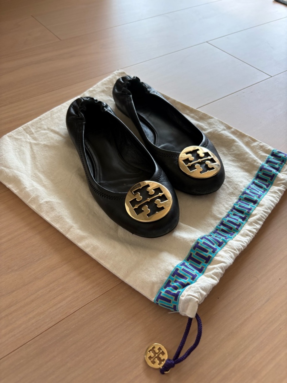 Tory Burch Black Leather Ballet Flats with Gold Logo Medallion